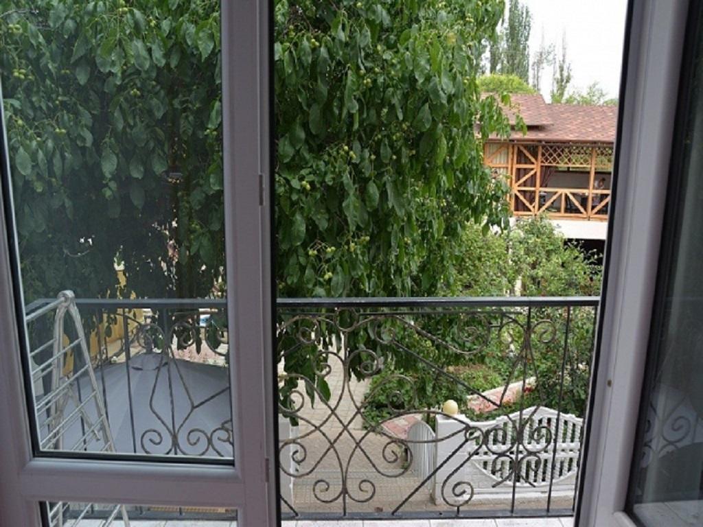 Guest House Albatros โชลปอน-อาตา ภายนอก รูปภาพ