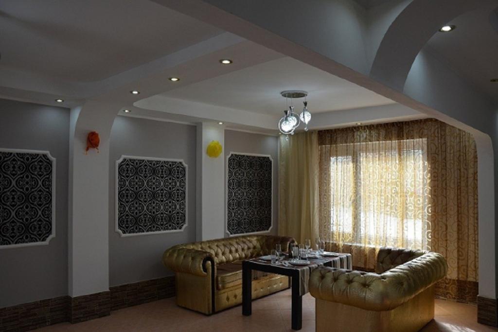 Guest House Albatros โชลปอน-อาตา ภายนอก รูปภาพ