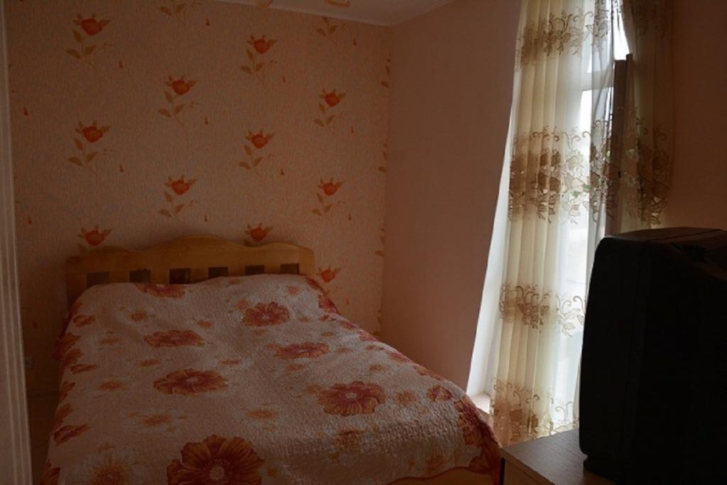 Guest House Albatros โชลปอน-อาตา ภายนอก รูปภาพ